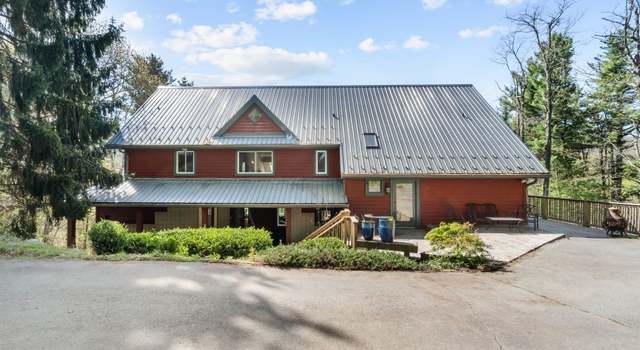Photo of 140 Split Rail Ln, Blowing Rock, NC 28605