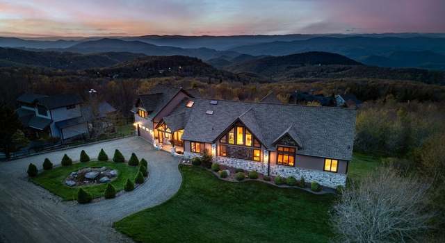 Photo of 129 Briarwood Ln, Beech Mountain, NC 28604