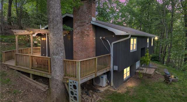 Photo of 1060 Seven Oaks Rd, Boone, NC 28607