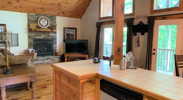 Photo of 50 Cabin Ridge Ln, Banner Elk, NC 28604