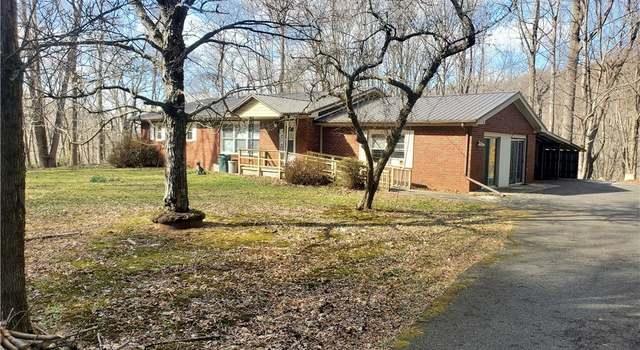 Photo of 3916 Elk Park Hwy, Elk Park, NC 28622