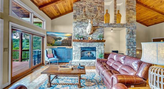 Photo of 122 & 124 Hawthorne Rd, Beech Mountain, NC 28604