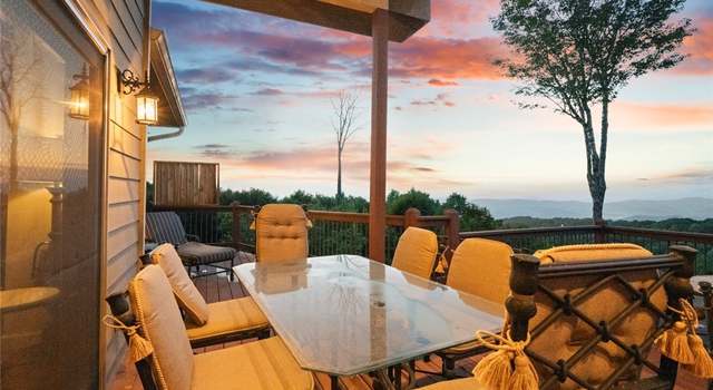 Photo of 122 & 124 Hawthorne Rd, Beech Mountain, NC 28604