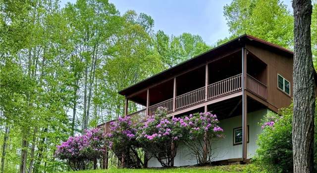 Photo of 343 Walnut Hills Cir, Crumpler, NC 28617