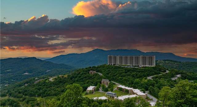 Photo of 303 Sugar Top Dr Unit 2-3226, Sugar Mountain, NC 28604