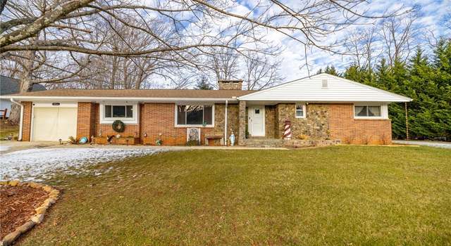 Photo of 144 Collins Rd, Sparta, NC 28675
