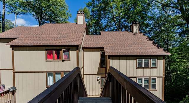 Photo of 1443 Sugar Mountain Dr Unit E28, Sugar Mountain, NC 28604