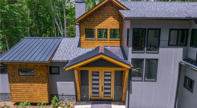 Photo of 576 Eagle Springs Trl, Banner Elk, NC 28604