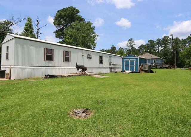Property at 723 Haywood St, Pineland, TX 75968, 3 beds, 2 baths