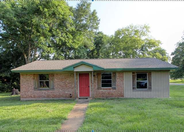 Property at 20 E 1st St, Wells, TX 75976, 3 beds, 1 bath