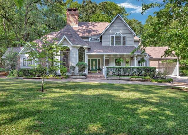 Property at 203 Carriage Dr, Lufkin, TX 75904, 4 beds, 3.5 baths