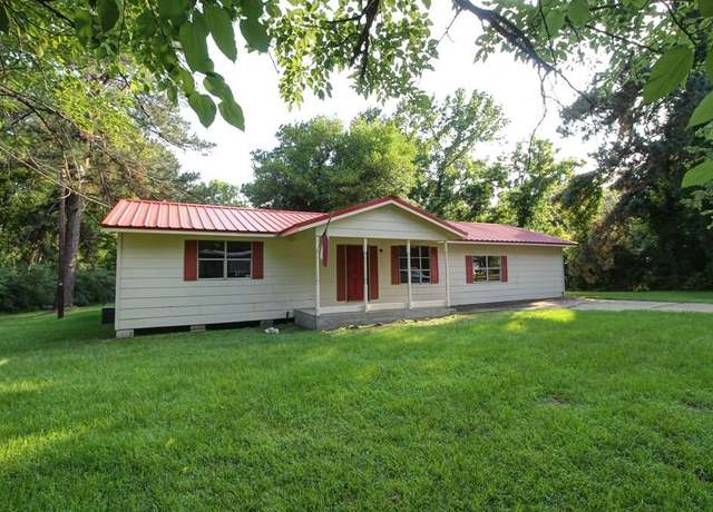 Property at 256 Homer Rd, Wells, TX 75976, 3 beds, 2 baths