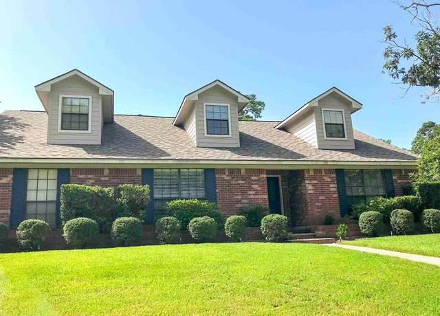 Property at 402 Augusta Dr, Lufkin, TX 75901, 4 beds, 3 baths