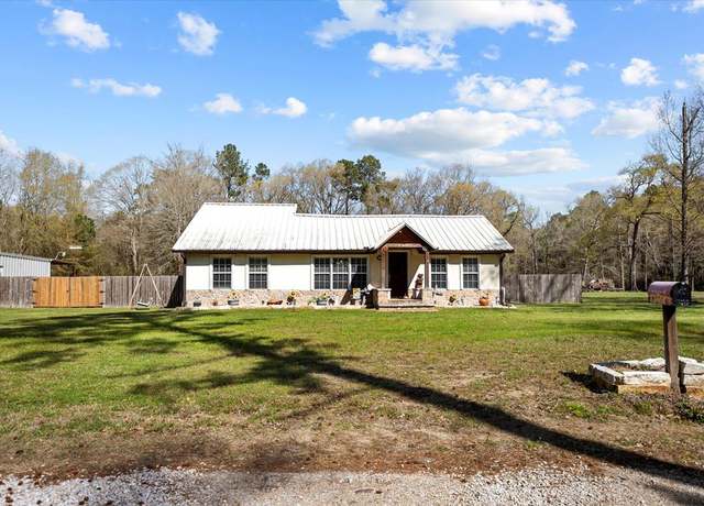 Property at 342 Hulsman Rd, Lufkin, TX 75904, 3 beds, 2 baths