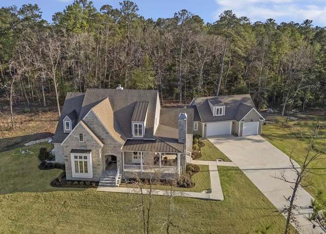Property at 688 Crooked Branch Rd, Brookeland, TX 75931, 6 beds, 4.5 baths