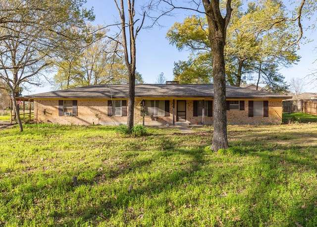 Property at 5206 Lotus Ln, Lufkin, TX 75904, 4 beds, 3.5 baths