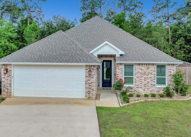 Property at 829 Village Gate Cir, Nacogdoches, TX 75961, 3 beds, 2 baths
