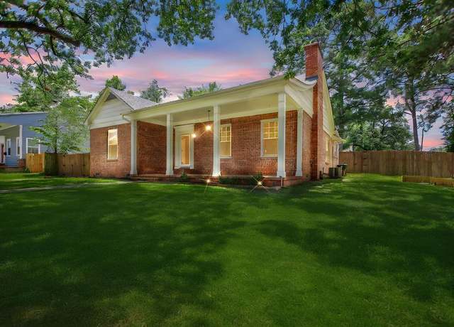 Property at 705  Vine Ave South Ave, Tyler, TX 75701, 4 beds, 2 baths