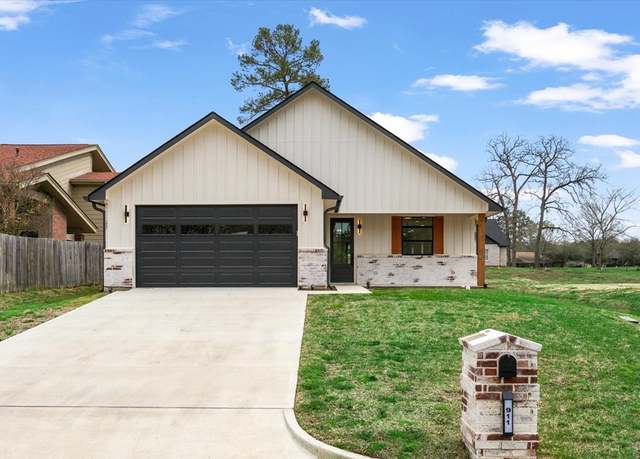 Property at 911 Augusta Dr, Lufkin, TX 75901, 3 beds, 2 baths