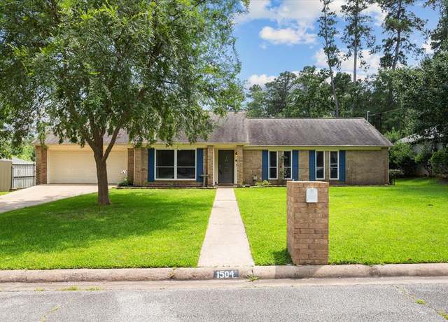 Property at 1504 Azalea Dr, Lufkin, TX 75904, 3 beds, 2 baths