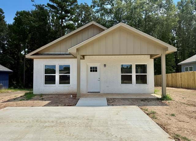 Property at 1710 Sayers St, Lufkin, TX 75904, 3 beds, 2 baths