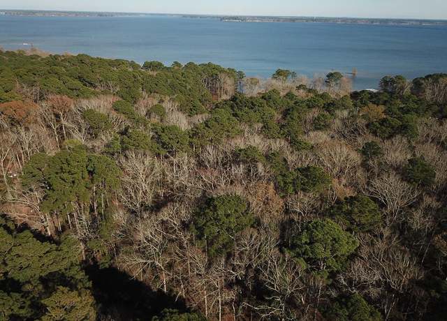 Property at 879 Admiral Dr, Hemphill, TX 75948