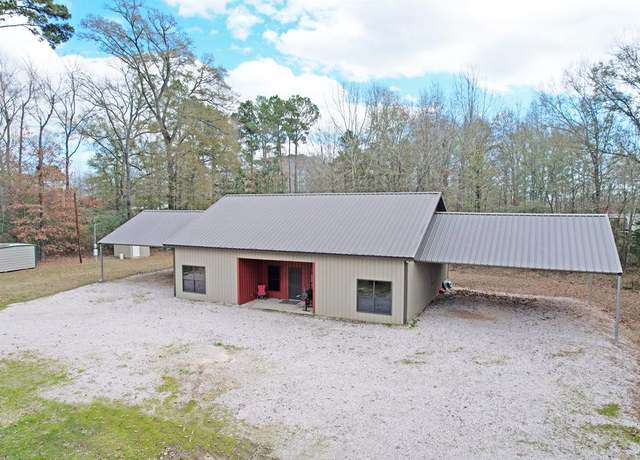 Property at 222 Parkside Dr, Zavalla, TX 75980, 7 beds, 2 baths