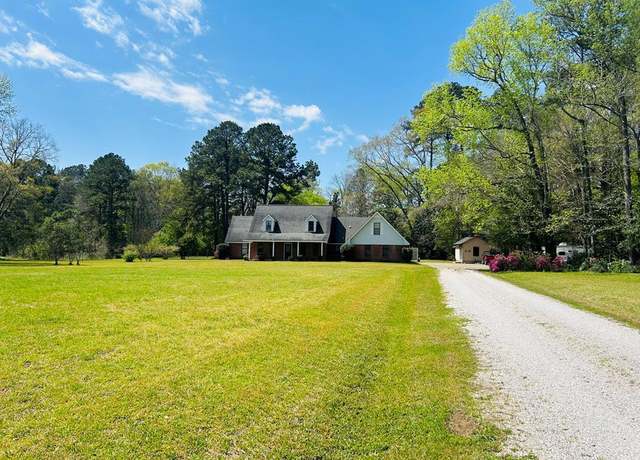Property at 4928 Fm 252, Jasper, TX 75951, 4 beds, 2.5 baths