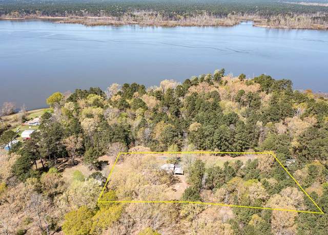 Property at 3196 Fsr 304 West, Broaddus, TX 75929, 3 beds, 1.5 baths