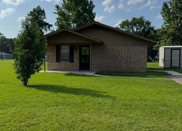 Property at 1008 Lynn St, Diboll, TX 75941, 2 beds, 1 bath