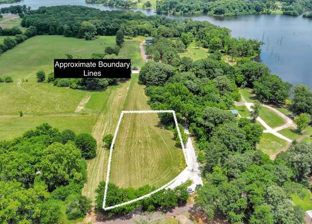 Property at 155 Indian Hen Dr, Garrison, TX 75946