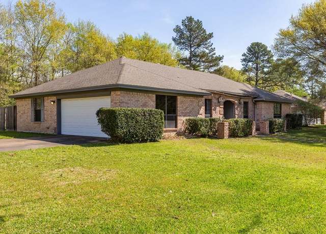 Property at 702 Englewood Dr, Lufkin, TX 75901, 3 beds, 2 baths