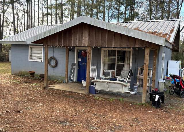 Property at 200 Helm Drive Dr S, Hemphill, TX 75948, 2 beds, 1 bath