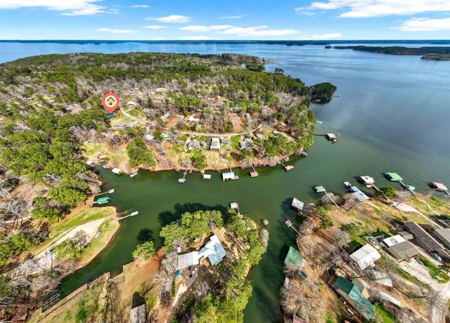 Property at 188 Driftwood Loop, Hemphill, TX 75948, 2 beds, 2 baths