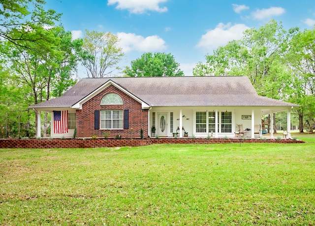 Property at 488 Charlotte Dr, Lufkin, TX 75901, 4 beds, 2 baths