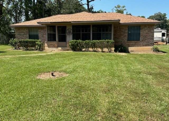 Property at 253 Pinetree Ln, Hemphill, TX 75948, 3 beds, 2 baths