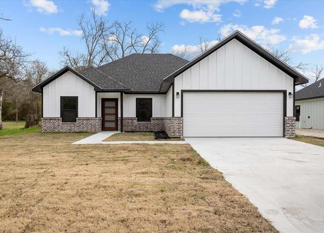 Property at 1614 Paul Ave, Lufkin, TX 75901, 3 beds, 2 baths