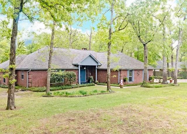 Property at 302 Southern Trce, Lufkin, TX 75901, 3 beds, 2 baths