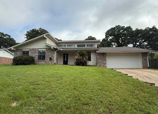 Property at 126 County Road 5026, Nacogdoches, TX 75964, 4 beds, 2.5 baths
