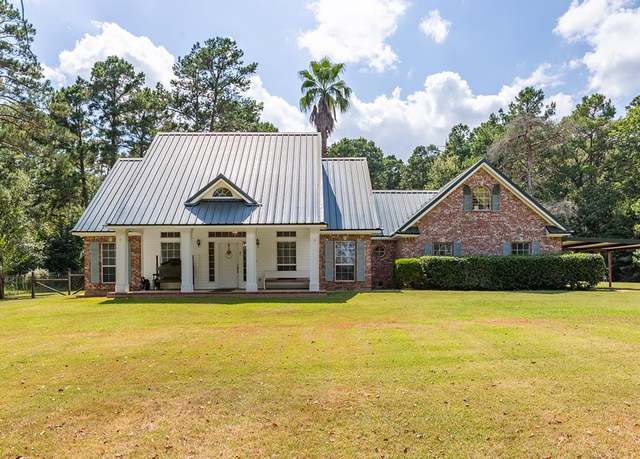 Property at 1419 Basham Rd, Pollok, TX 75969, 3 beds, 3 baths