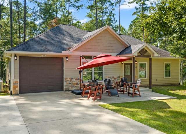 Property at 194 Brook Ln, Brookeland, TX 75931, 3 beds, 2 baths