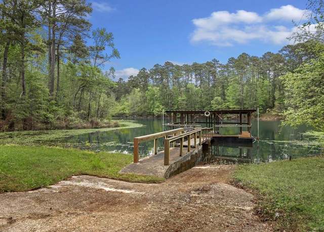 Property at 211 Winfree Dr, Hemphill, TX 75948, 2 beds, 2 baths