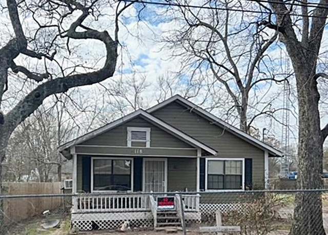 Property at 118 Jones St, Lufkin, TX 75901, 2 beds, 1 bath