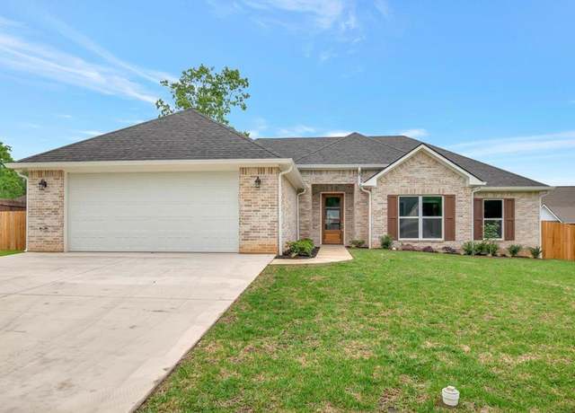 Property at 105 Timber Creek Dr, Lufkin, TX 75904, 4 beds, 2.5 baths