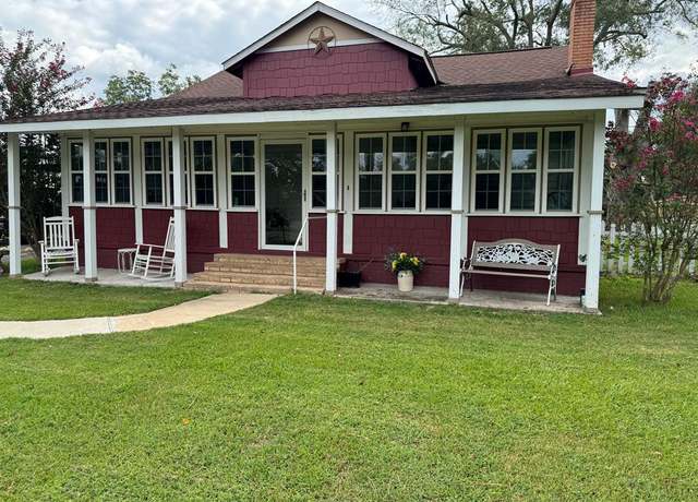 Property at 385 Fm 95n, Garrison, TX 75946, 3 beds, 3 baths