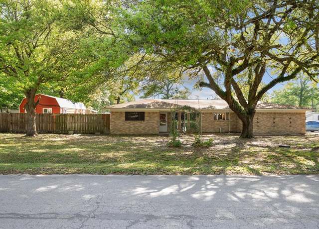 Property at 117 Cripple Creek Dr, Lufkin, TX 75904, 3 beds, 2 baths