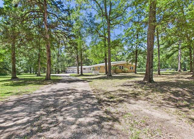 Property at 1905 Mill Creek Rd, Huntington, TX 75949, 2 beds, 2.5 baths