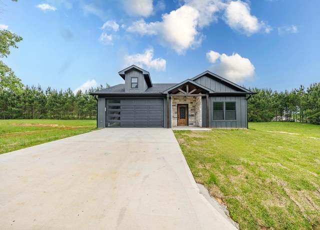Property at 783 St Clair St, Lufkin, TX 75901, 3 beds, 2 baths