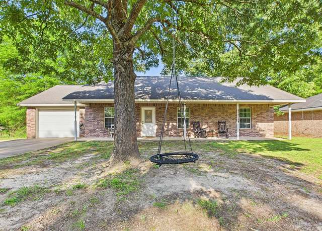Property at 169 Meadow Brk, Lufkin, TX 75904, 3 beds, 2 baths