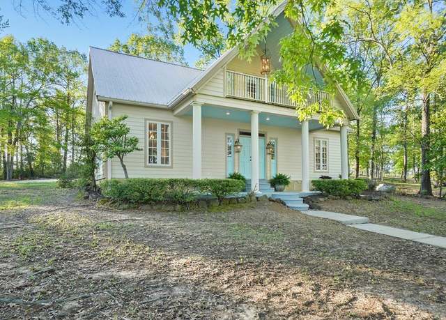 Property at 245 Shadow Dr, Hemphill, TX 75948, 3 beds, 2 baths